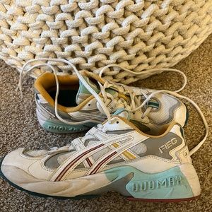 Ronnie Fieg x Gel Kayano 5 Low Oasis for Kith